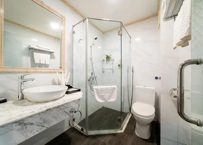 Hotel Thai Ha 2*